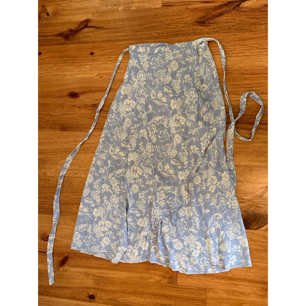 Reformation Midi Wrap Skirt size Small
